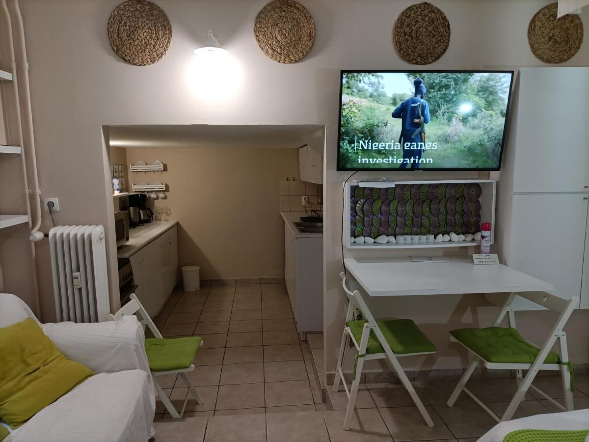 Urban Studio Apartment Athens Exterior photo